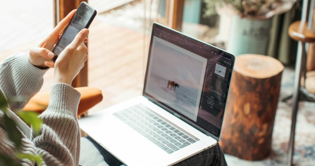 art business without social media