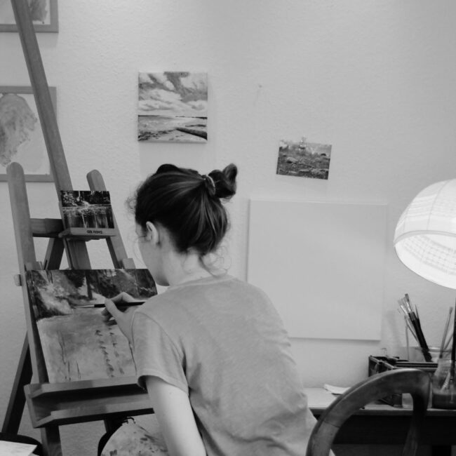 Mareike Heil Painting in her studio